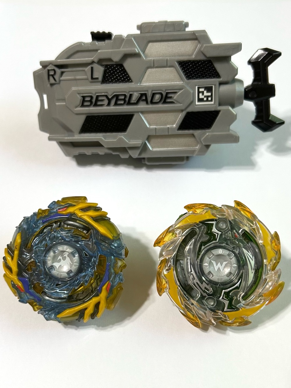 Beyblade Burst Evolution Spin Shifter Power Pack with 1 Replacement Bit